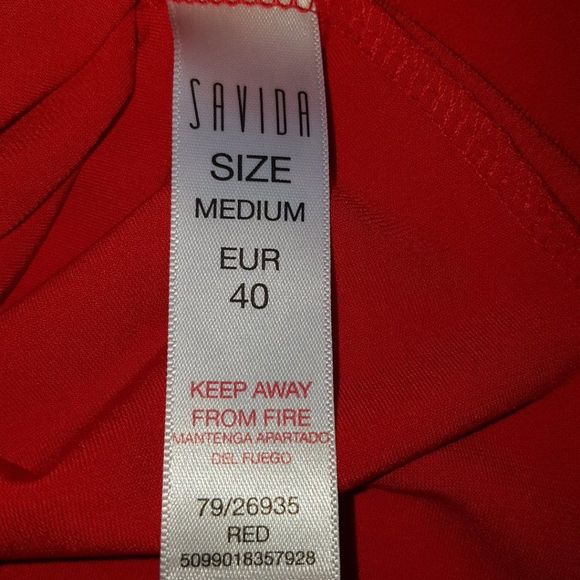 SAVIOA Gorgeous RED Capped Sleeve Blouse with White Lace Collar SIZE Med… - Picture 10 of 10